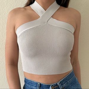 Aritzia Babaton
SCULPT KNIT CRISS CROSS CROPPED TANK S